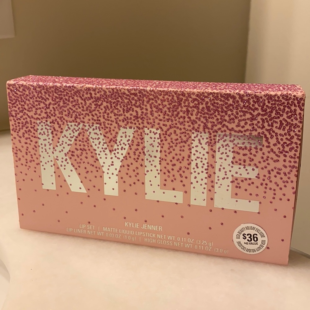 Kylie Lip Kit - Kylie/Coconut/Crystal